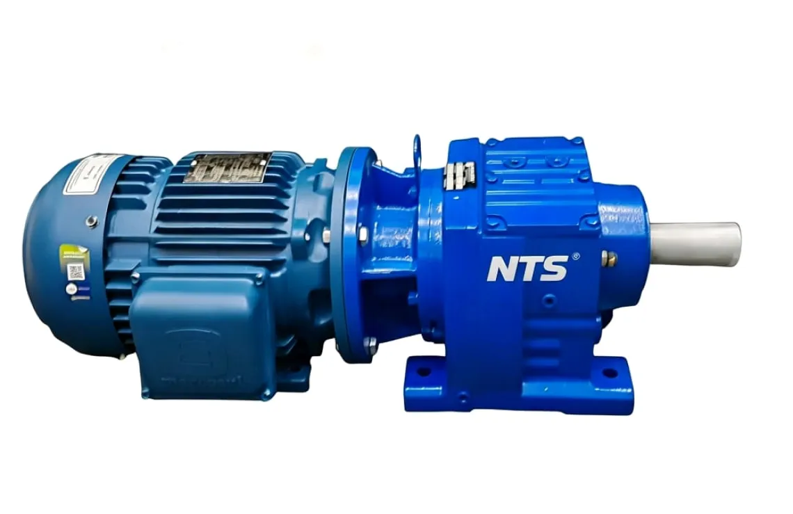 MOTOREDUTOR ENGRENADO HELICOIDAL NTS TR